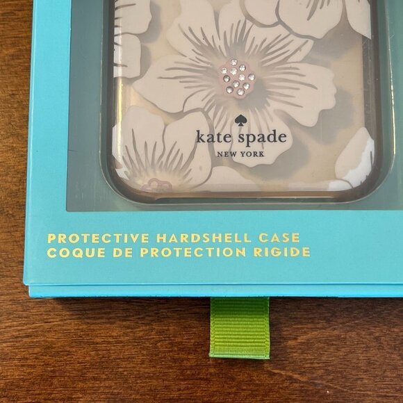 New in Box Kate Spade iphone 6.1 case floral with crystals - Picture 5 of 8
